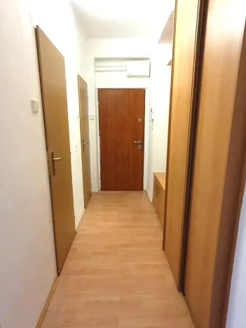 Pronájem bytu 2+1, Praha - Vršovice, náměstí Svatopluka Čecha, 55 m2