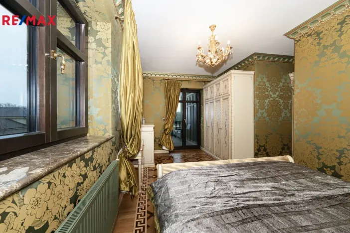 Pronájem rodinného domu, Praha - Kunratice, 450 m2