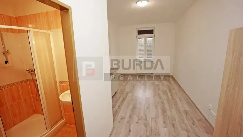 Pronájem bytu 1+kk, Neratovice, 19 m2