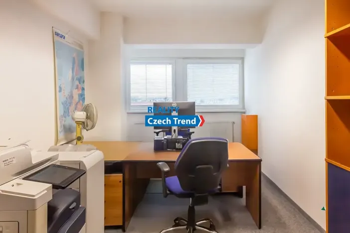 Pronájem kanceláře, Olomouc, Šlechtitelů, 50 m2