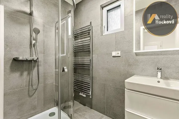 Pronájem bytu 2+1, Jesenice, Do Potočin, 83 m2