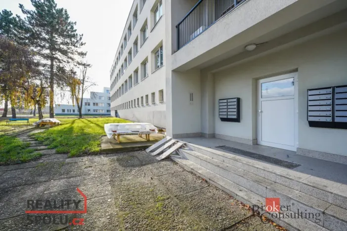 Pronájem bytu 2+kk, Mlékojedy, 51 m2