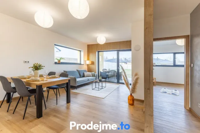 Prodej rodinného domu, Hevlín, 73 m2