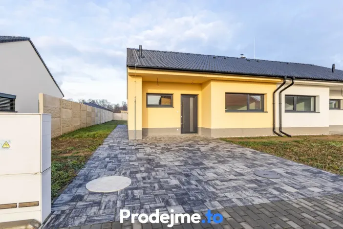 Prodej rodinného domu, Hevlín, 73 m2