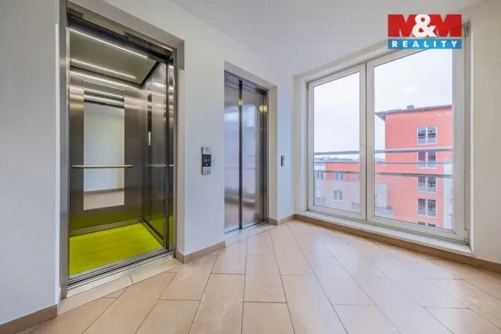 Prodej bytu 2+kk, Praha - Záběhlice, Velenovského, 52 m2