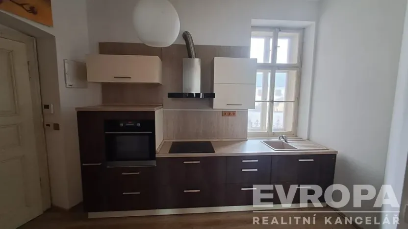 Pronájem bytu 1+1, Mšeno, Mělnická, 36 m2