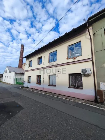 Prodej vícegeneračního domu, Přelouč, Sportovní, 426 m2