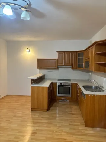 Pronájem bytu 3+kk, Pardubice, Pernerova, 65 m2