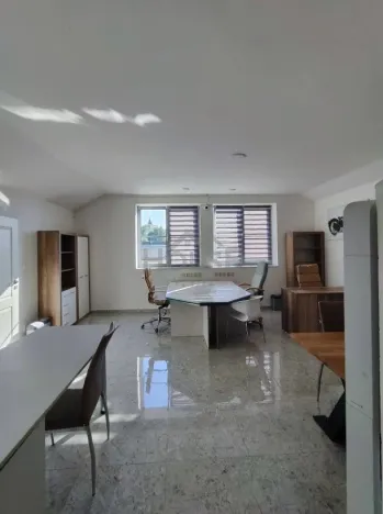 Prodej skladu, Přelouč, Sportovní, 4222 m2