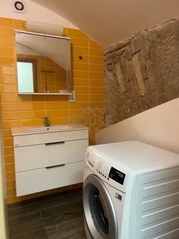 Prodej obchodního prostoru, Praha - Troja, 109 m2