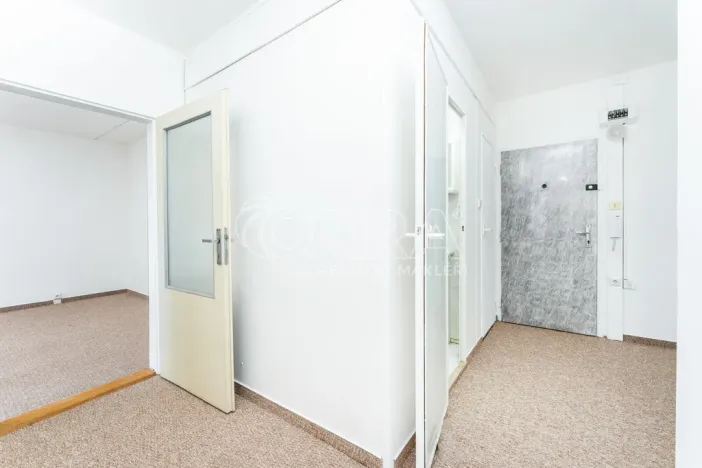 Prodej bytu 3+1, Praha - Modřany, Poljanovova, 62 m2