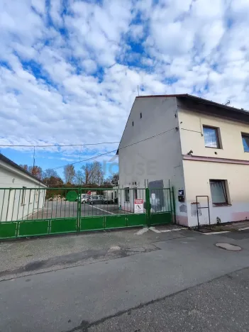 Prodej činžovního domu, Přelouč, Sportovní, 426 m2
