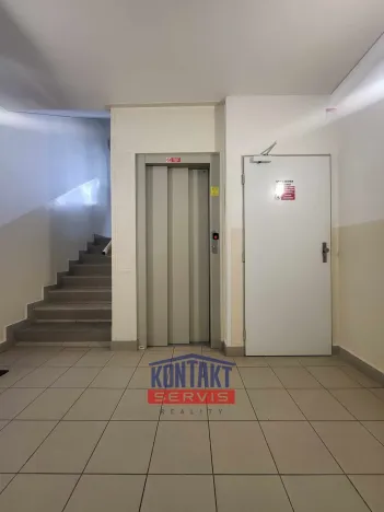 Pronájem bytu 1+kk, České Budějovice, Dobrovodská, 21 m2