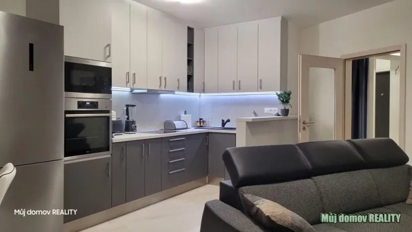 Pronájem bytu 2+kk, Praha - Letňany, Miroslava Hajna, 50 m2