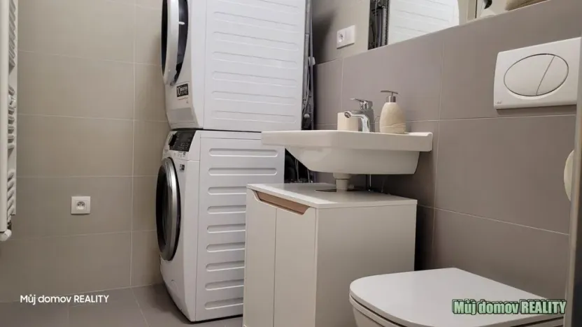 Pronájem bytu 2+kk, Praha - Letňany, Miroslava Hajna, 50 m2