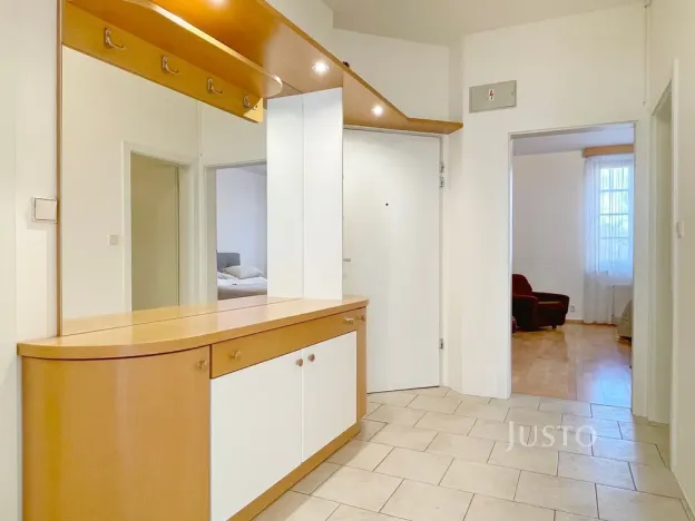 Pronájem bytu 2+1, Praha, Na okraji, 75 m2