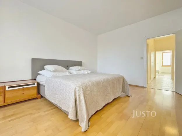 Pronájem bytu 2+1, Praha, Na okraji, 75 m2