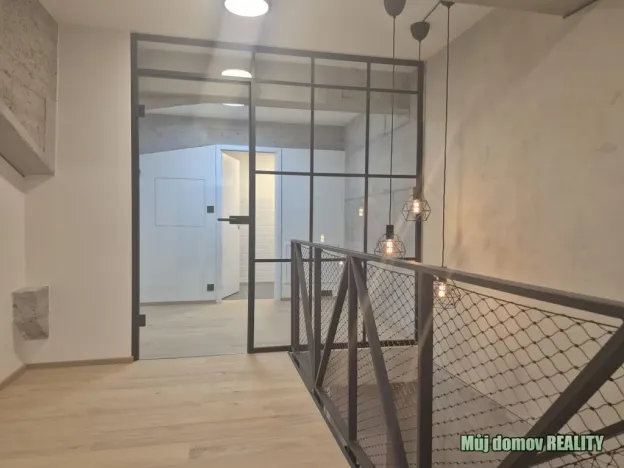 Pronájem bytu 3+kk, Praha - Vysočany, Kolbenova, 66 m2