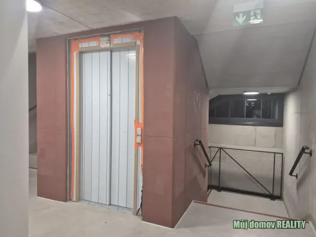 Pronájem bytu 3+kk, Praha - Vysočany, Kolbenova, 66 m2