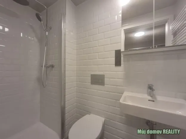 Pronájem bytu 3+kk, Praha - Vysočany, Kolbenova, 66 m2