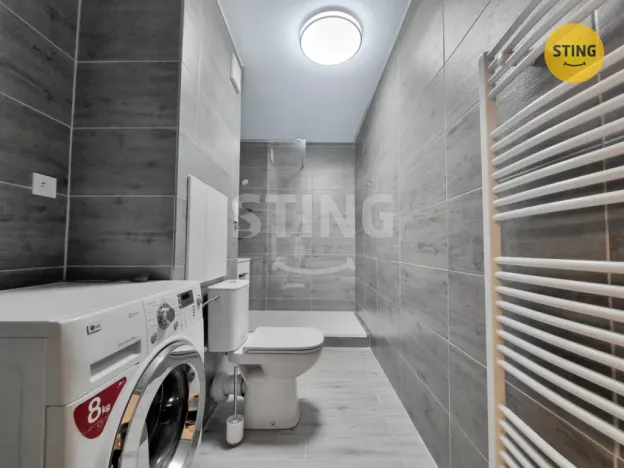 Pronájem bytu 2+1, Chvaletice, U Kulturního domu, 60 m2