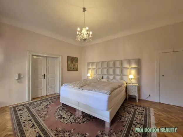 Pronájem bytu 3+1, Praha - Staré Město, Týnská ulička, 107 m2