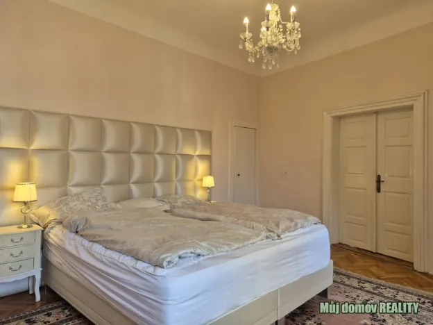 Pronájem bytu 3+1, Praha - Staré Město, Týnská ulička, 107 m2