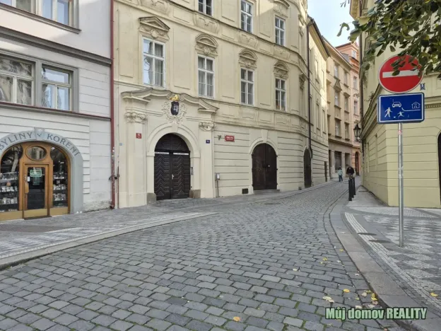 Pronájem bytu 3+1, Praha - Staré Město, Týnská ulička, 107 m2