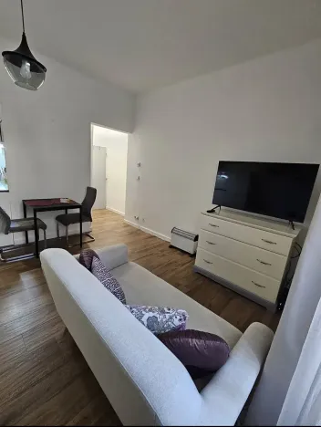 Pronájem bytu 1+kk, Praha, 25 m2