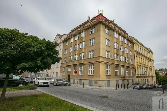 Prodej bytu 3+1, Praha - Žižkov, Koldínova, 86 m2
