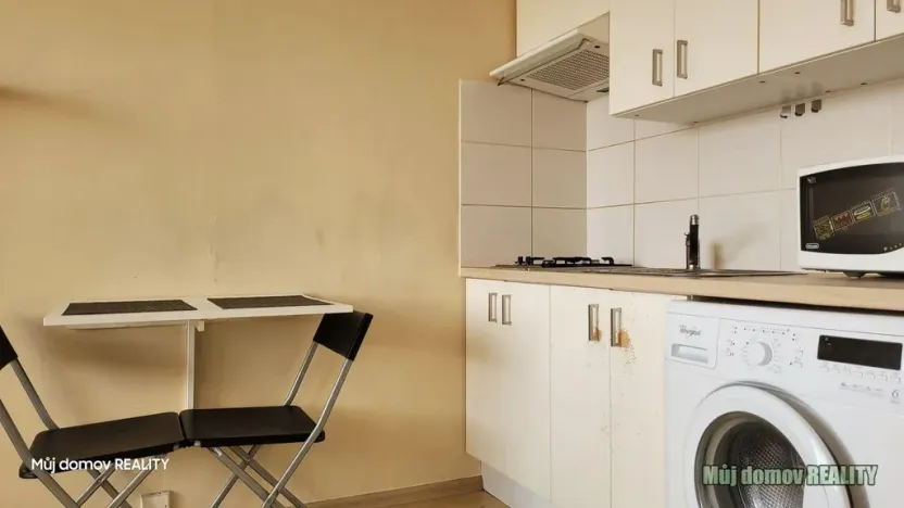 Pronájem bytu 1+kk, Praha - Braník, Vavřenova, 28 m2
