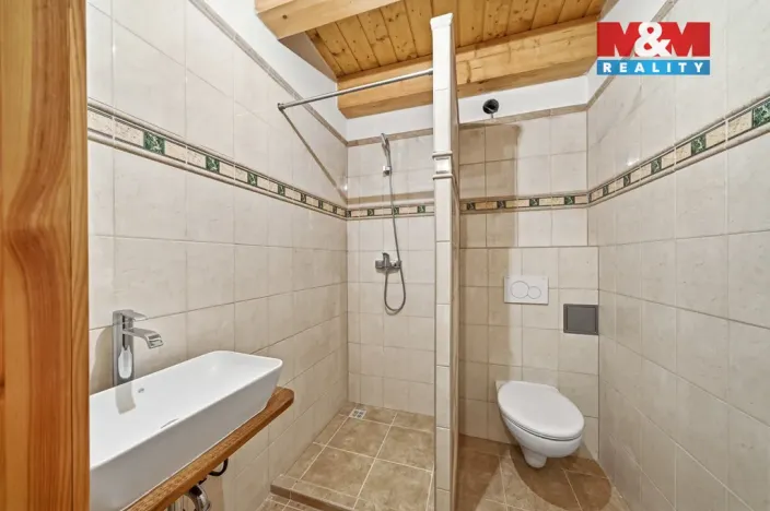 Prodej rodinného domu, Písařov - Bukovice, 347 m2