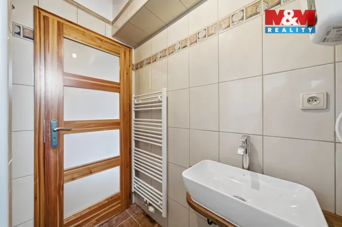 Prodej rodinného domu, Písařov - Bukovice, 347 m2