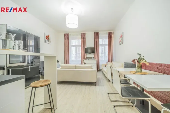 Prodej bytu 2+kk, Praha - Nové Město, Záhořanského, 61 m2