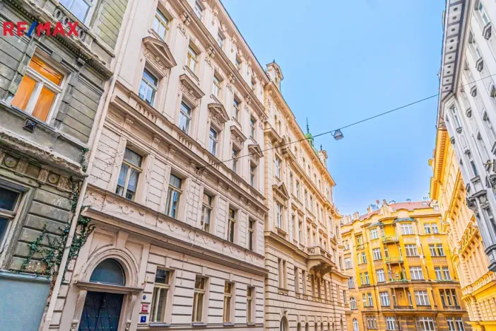 Prodej bytu 2+kk, Praha - Nové Město, Záhořanského, 61 m2