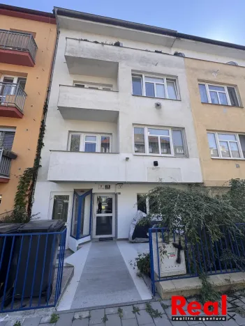 Pronájem bytu 1+1, Brno - Černá Pole, Krkoškova, 35 m2