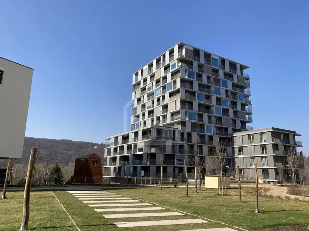 Pronájem garážového stání, Praha - Modřany, Mezi vodami, 5 m2