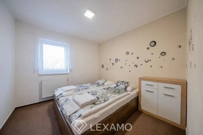 Prodej ubytování, Jevišovka, 241 m2