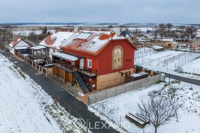 Prodej ubytování, Jevišovka, 241 m2