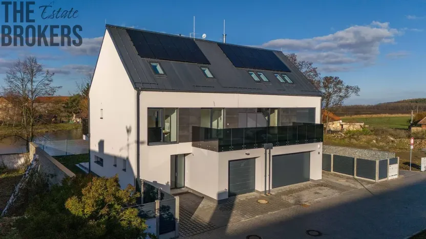 Prodej rodinného domu, Tursko, Jezdecká, 214 m2