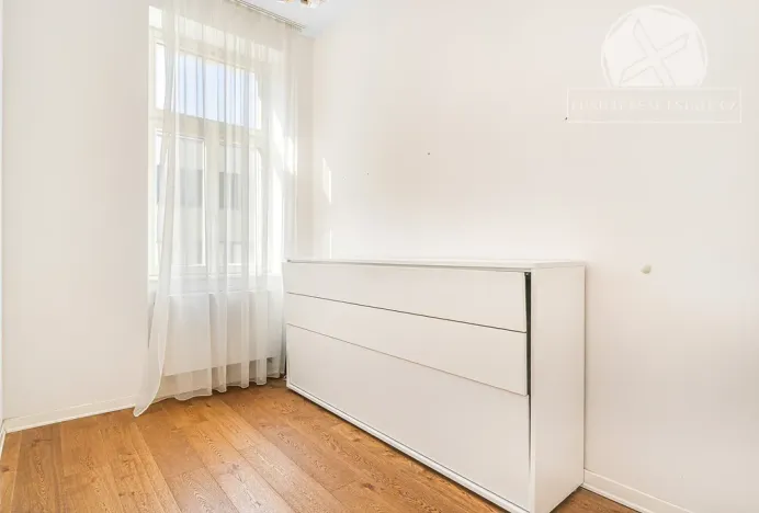 Prodej bytu 3+kk, Praha - Smíchov, Grafická, 69 m2