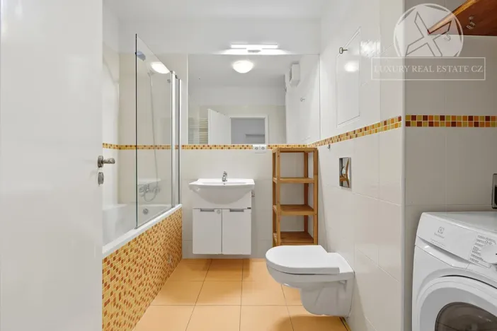 Prodej bytu 2+kk, Praha - Malešice, Univerzitní, 50 m2