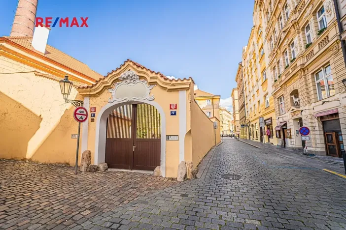 Prodej bytu 2+1, Praha - Staré Město, Náprstkova, 42 m2