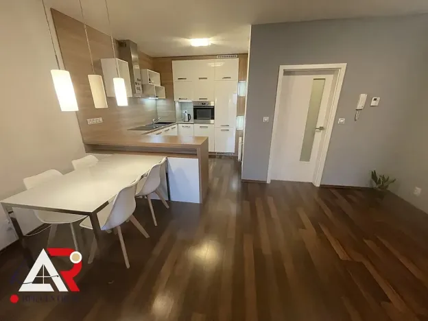 Prodej bytu 2+kk, Brno, Řípská, 59 m2