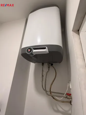 Pronájem bytu 2+kk, Praha - Libeň, Na rozcestí, 38 m2