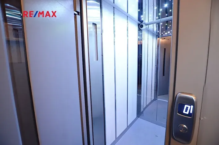 Prodej bytu 3+1, Karviná, tř. Těreškovové, 75 m2