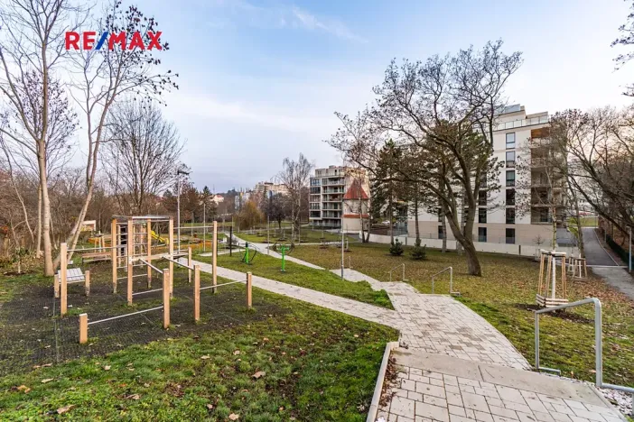 Pronájem bytu 2+kk, Praha - Břevnov, Radimova, 64 m2