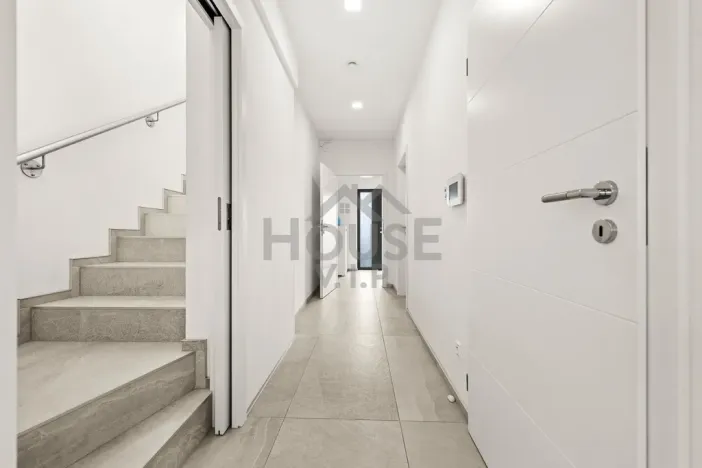 Pronájem rodinného domu, Králův Dvůr - Levín, Na Vyhlídce, 201 m2