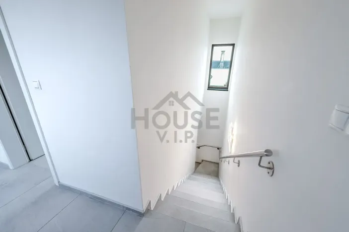 Pronájem rodinného domu, Králův Dvůr - Levín, Na Vyhlídce, 201 m2