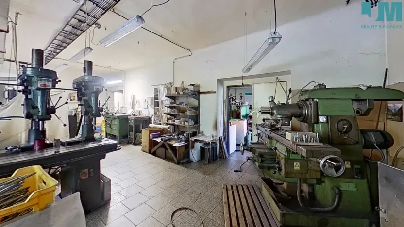 Pronájem obchodního prostoru, Třebíč - Borovina, 560 m2